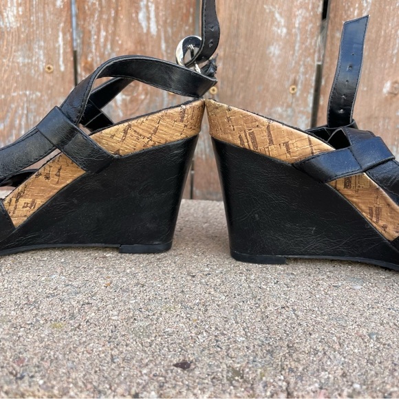 AEROSOLES Women’s Summer Plush Black Brown Strappy Wedge Sandal Size 7.5 - Picture 4 of 9